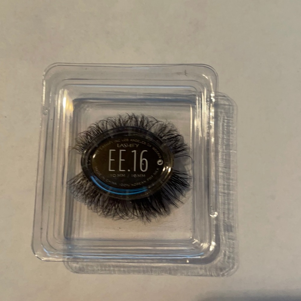 New Lashify EE16 Gossamer Set